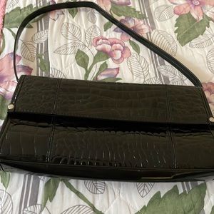 Black shoulder bag